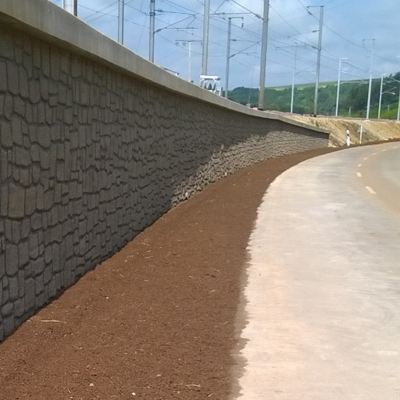 Réfection du talus ferroviaire et réalisation des nouveaux supports caténaires